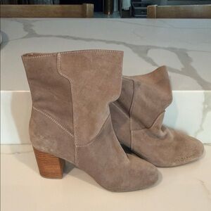 MIA Women's Tan Suede Ankle Boots size 8